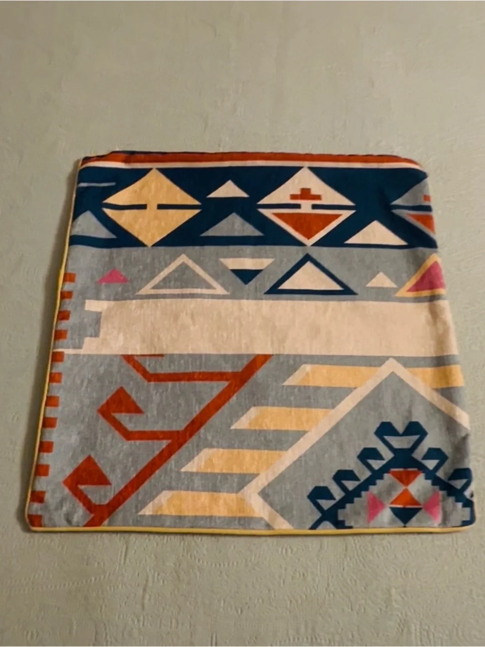 Southwestern Aztec design pillow case with zipper, used/ good.